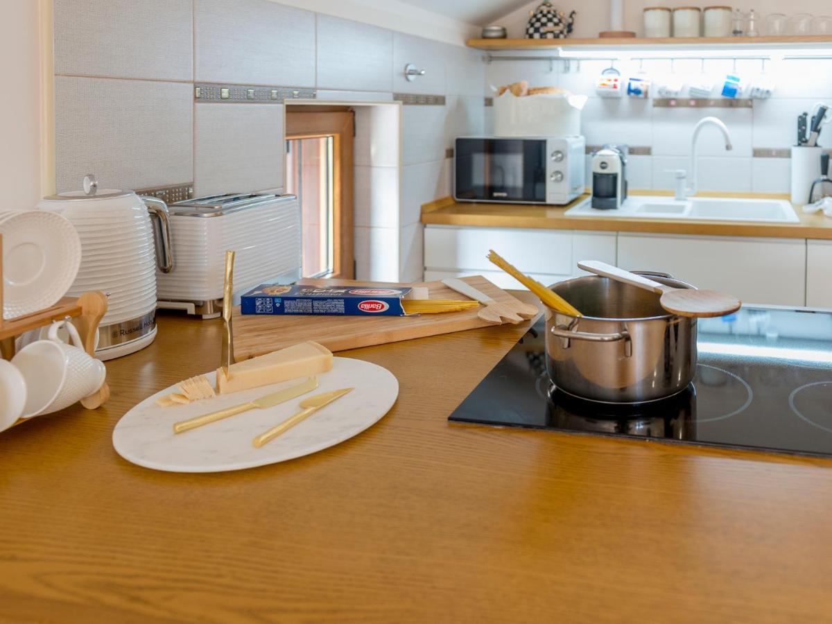 Cicciobello Lux Apartment Baosici With Stunning Sea View エクステリア 写真